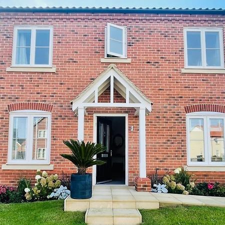 Stunning! Beautiful Contemporary Property In Holt, Norfolk Голт Екстер'єр фото