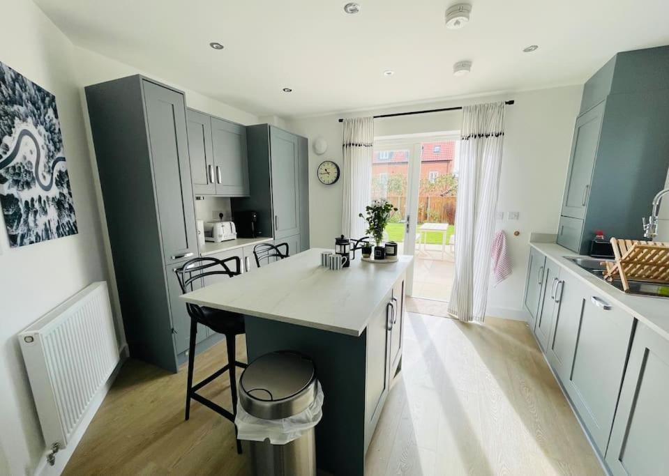 Stunning! Beautiful Contemporary Property In Holt, Norfolk Голт Екстер'єр фото